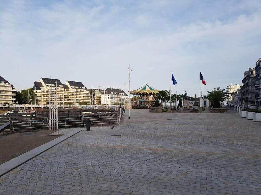 T2 Plein Centre Du Pouliguen, Port Et Plage A Pied เลอปูลีแกน ภายนอก รูปภาพ